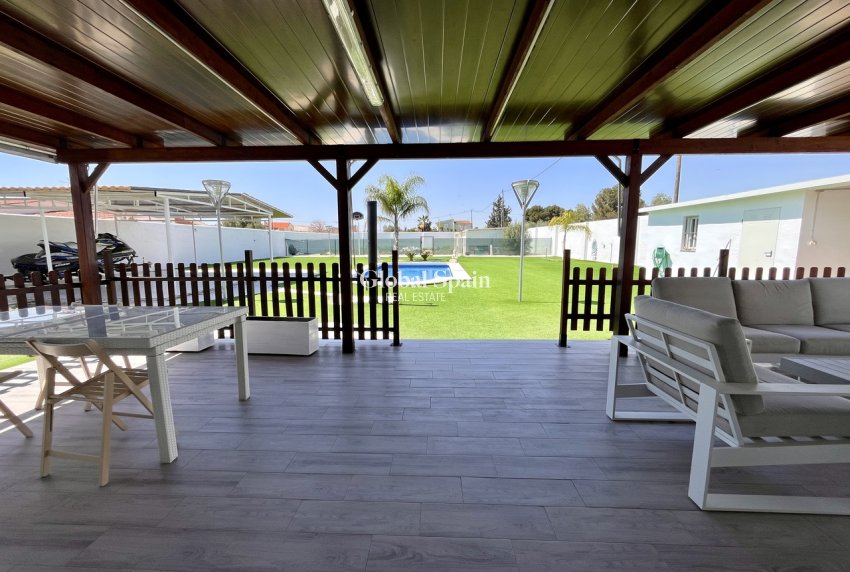 Venta - CASA -
ALCANTARILLA - Inland