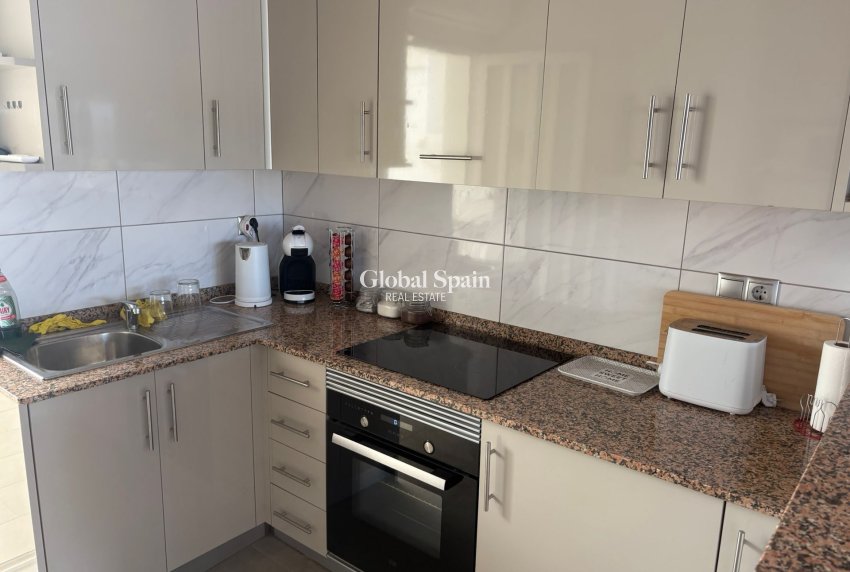 Venta - Casa -
ALGORFA