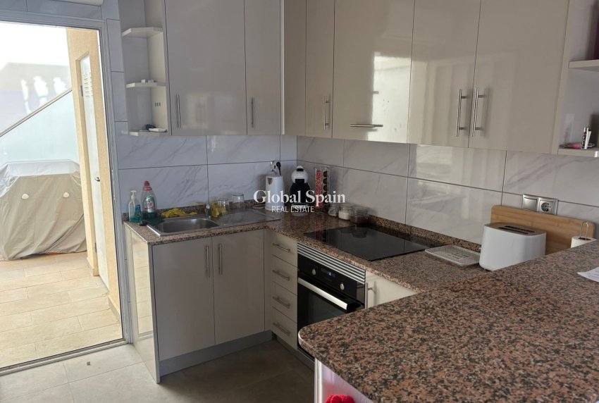 Venta - Casa -
ALGORFA