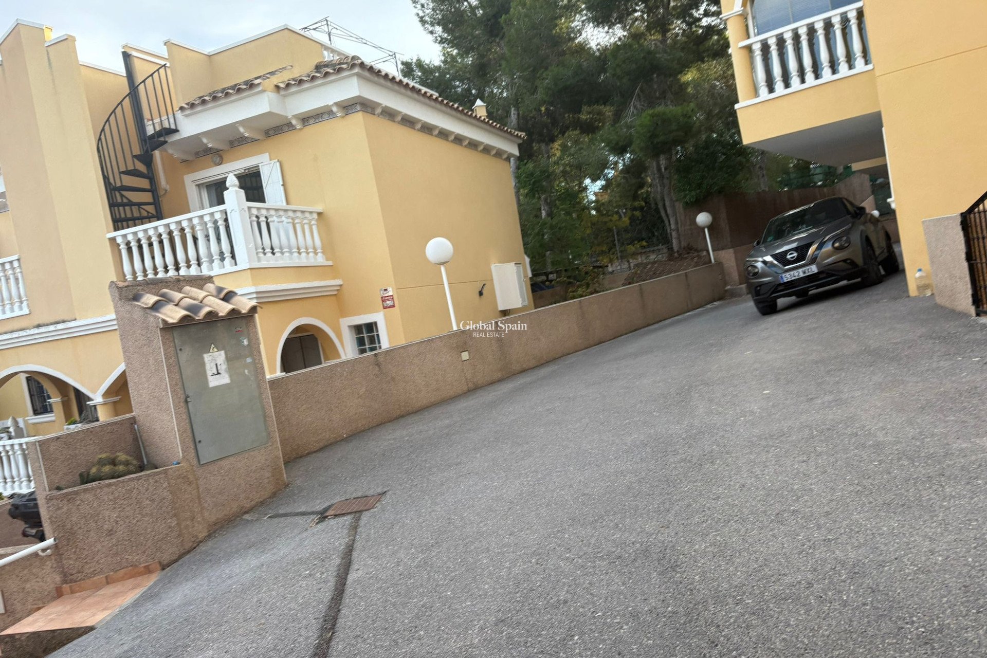 Venta - Casa -
ALGORFA