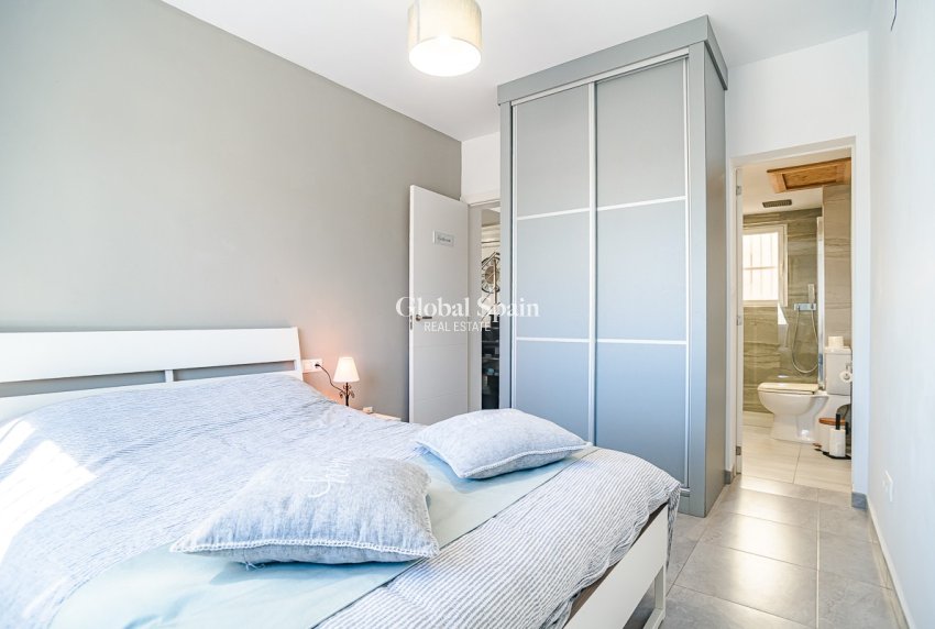 Venta - CASA -
ALGORFA