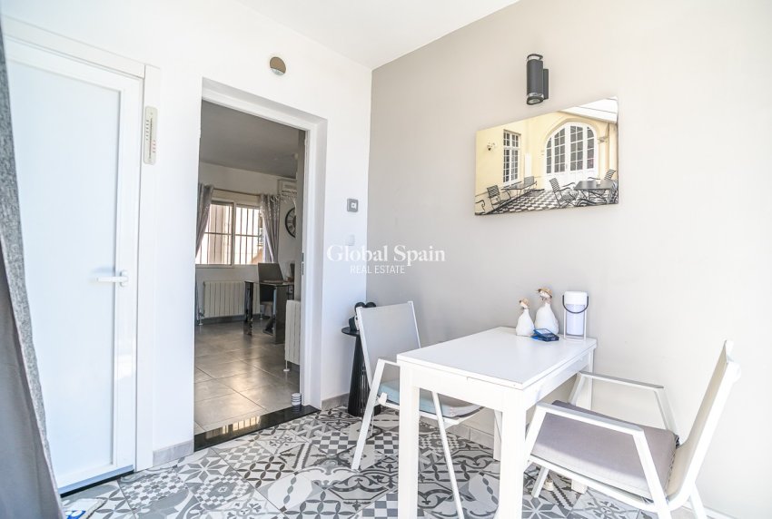 Venta - CASA -
ALGORFA