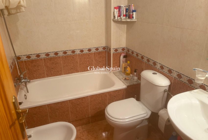 Venta - CASA -
ALGORFA