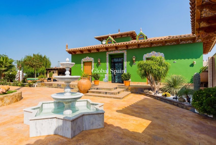 Venta - CASA -
ALMORADÍ - Camino De Catral