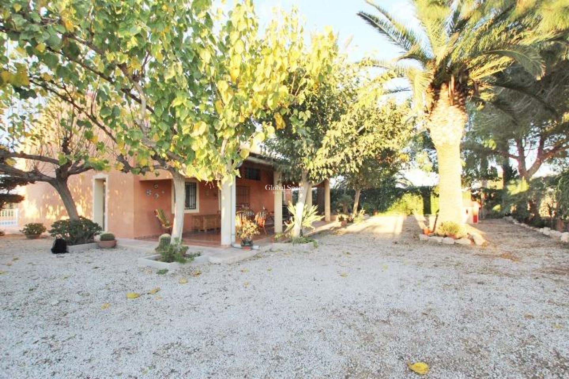 Venta - CASA -
ALMORADÍ - Comunidad Valenciana
