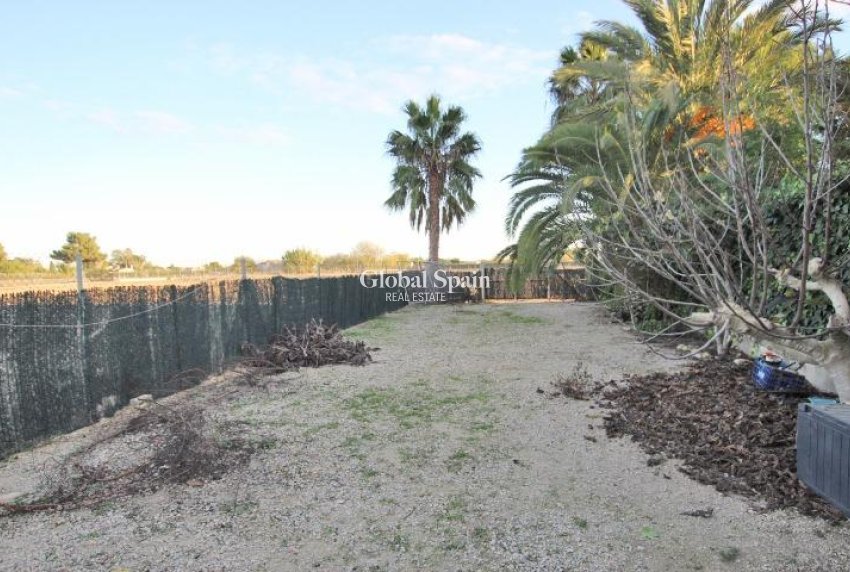 Venta - CASA -
ALMORADÍ - Comunidad Valenciana