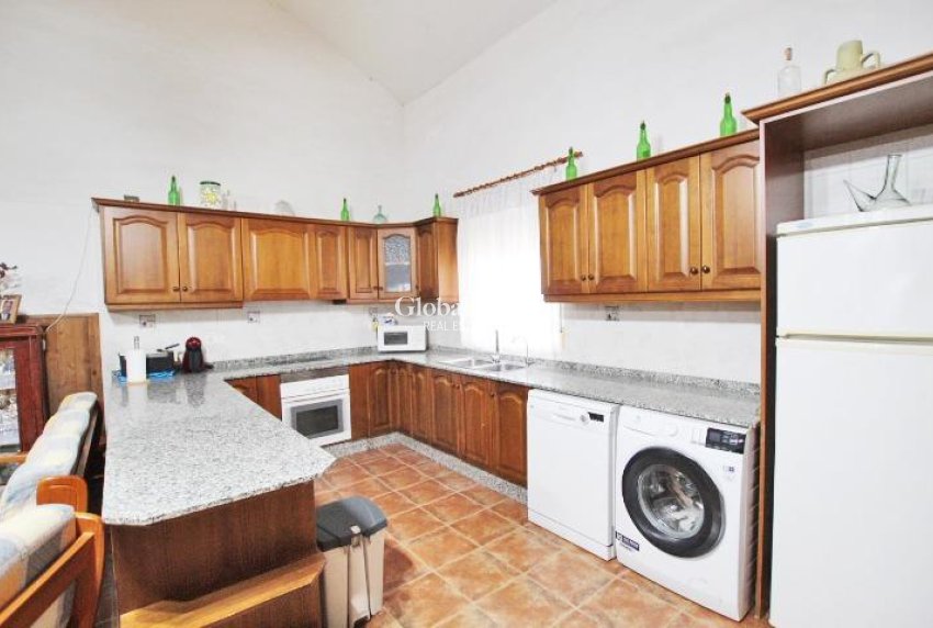 Venta - CASA -
ALMORADÍ - Comunidad Valenciana