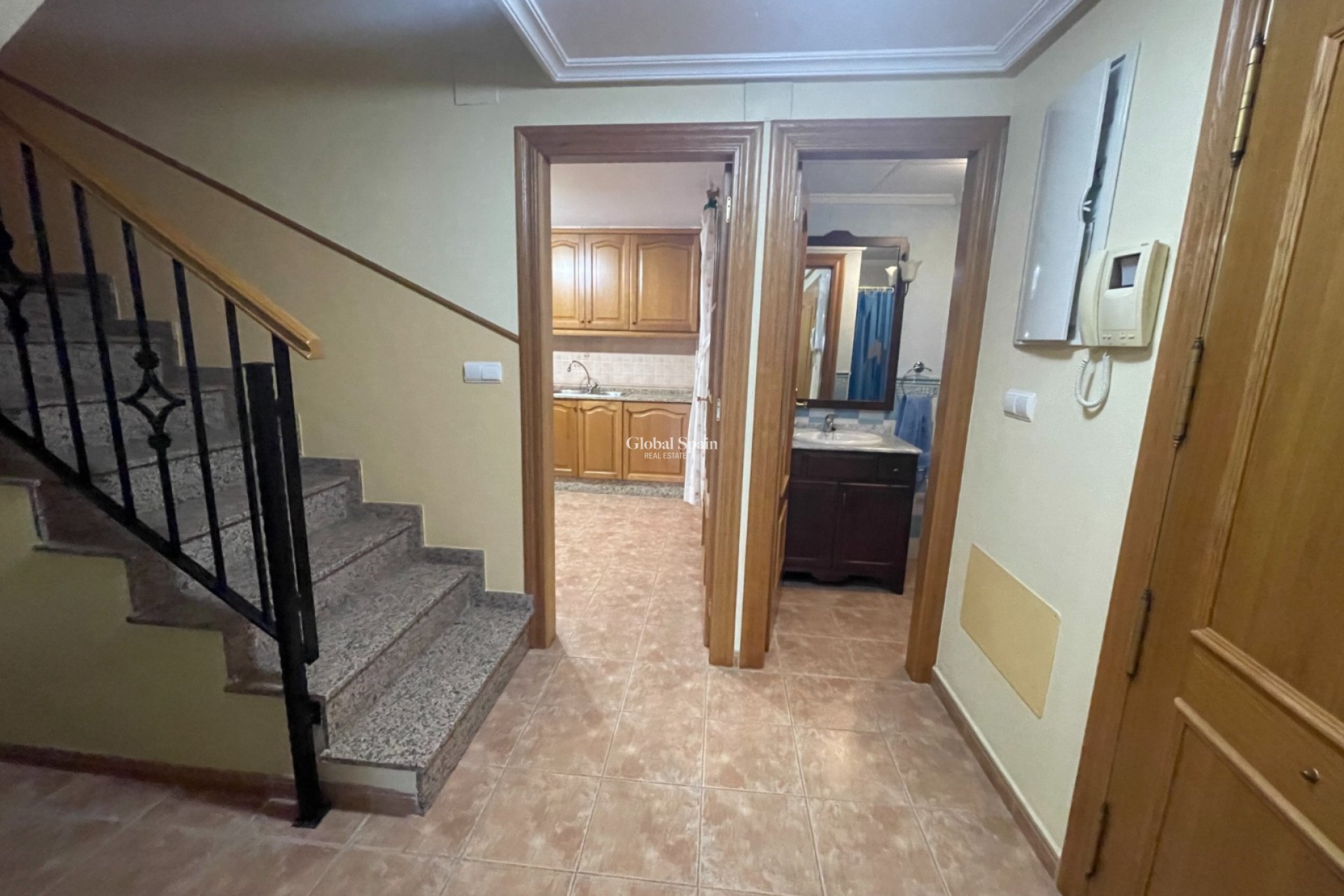 Venta - CASA -
ALMORADÍ - Inland