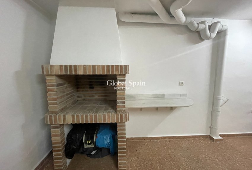 Venta - CASA -
ALMORADÍ - Inland