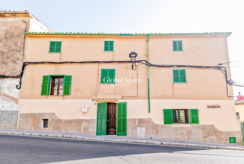 Venta - CASA -
ANDRATX