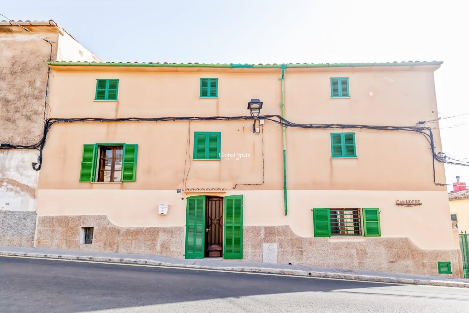 Venta - CASA -
ANDRATX