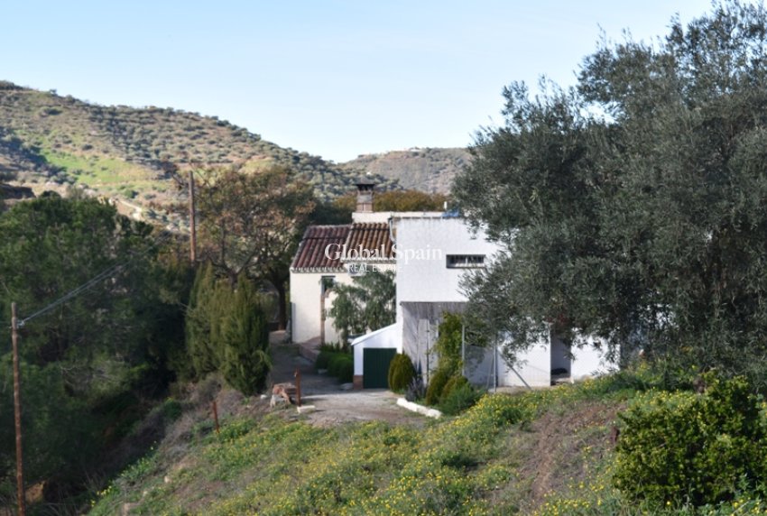 Venta - CASA -
Arenas