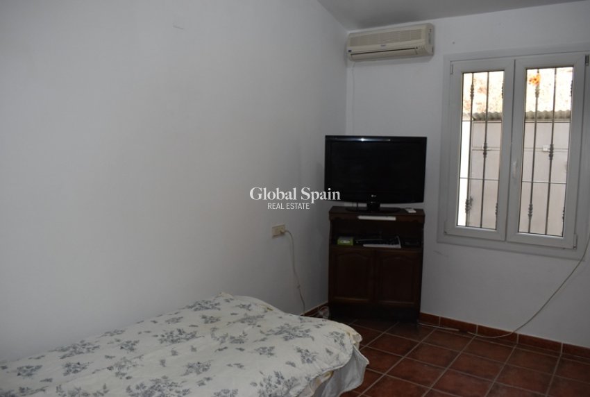 Venta - CASA -
Arenas