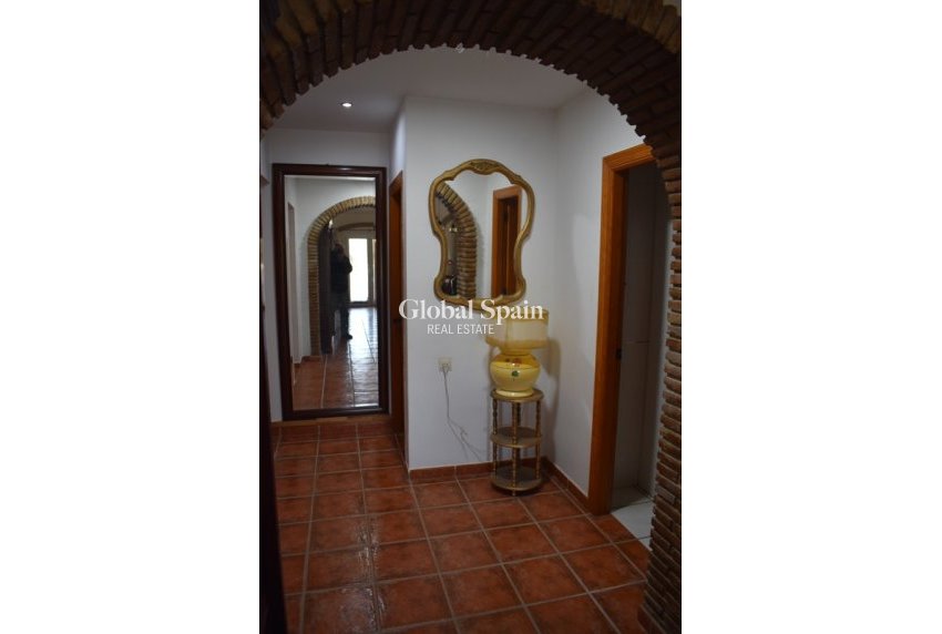 Venta - CASA -
Arenas