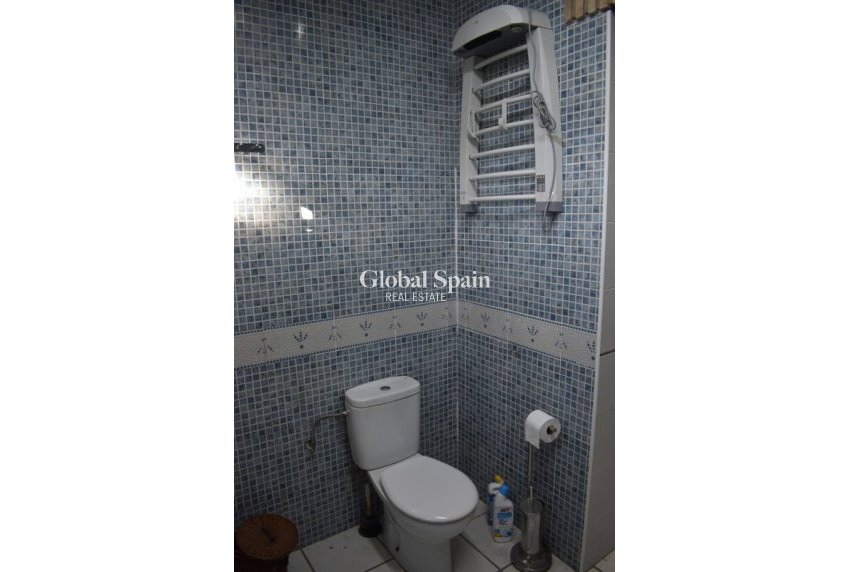 Venta - CASA -
Arenas