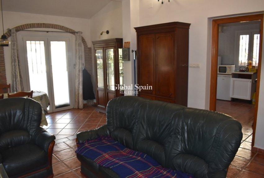 Venta - CASA -
Arenas