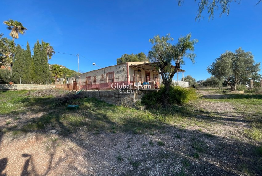 Venta - CASA -
ASPE - Inland