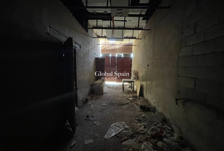 Venta - CASA -
ASPE - Inland