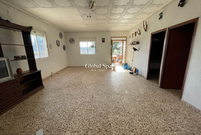 Venta - CASA -
ASPE - Inland