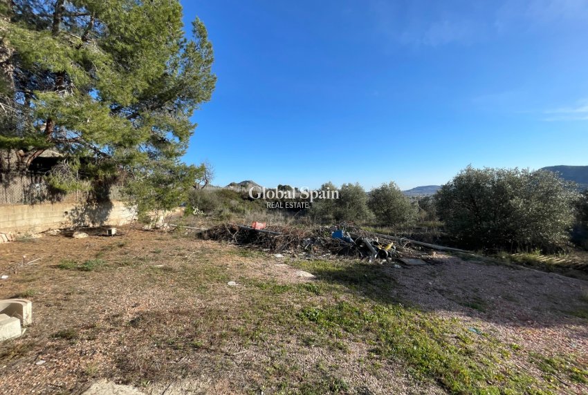 Venta - CASA -
ASPE - Inland