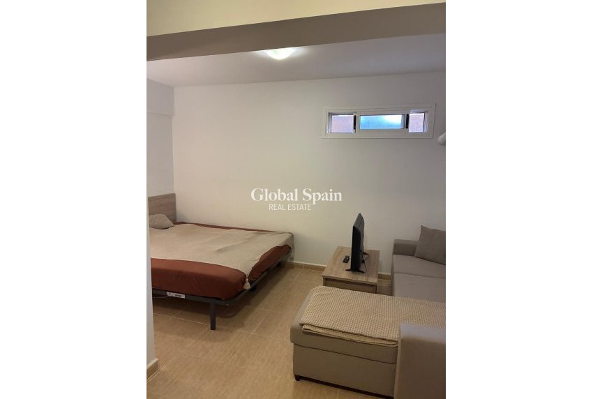 Venta - CASA -
AVILESES - Jerónimo Y Avileses