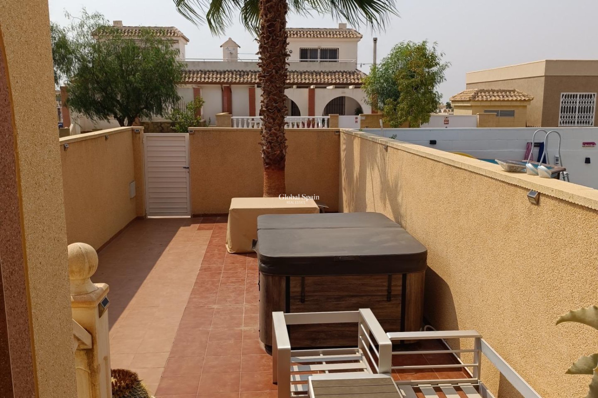 Venta - CASA -
AVILESES - Jerónimo Y Avileses