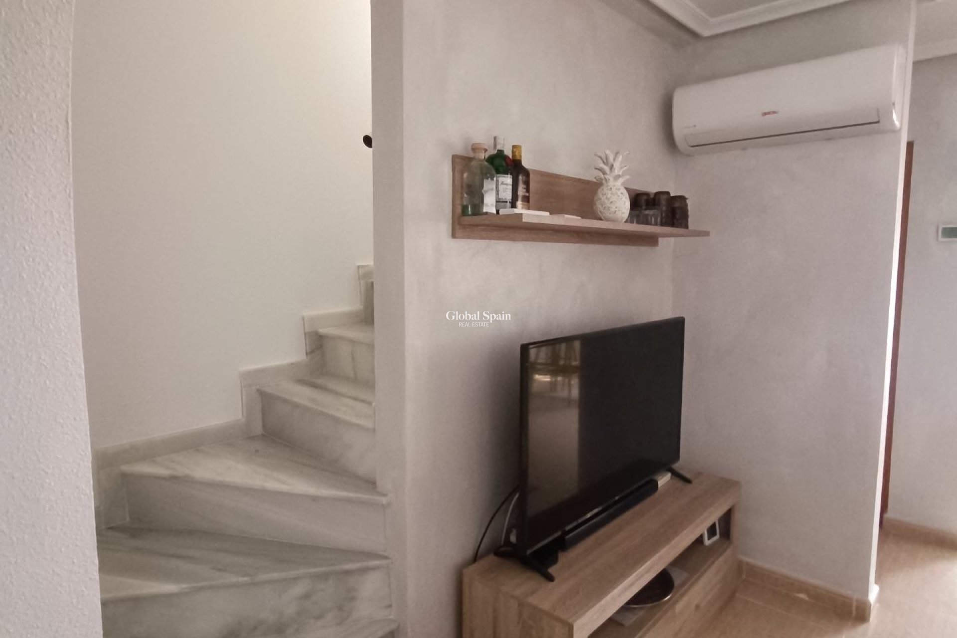 Venta - CASA -
AVILESES - Jerónimo Y Avileses