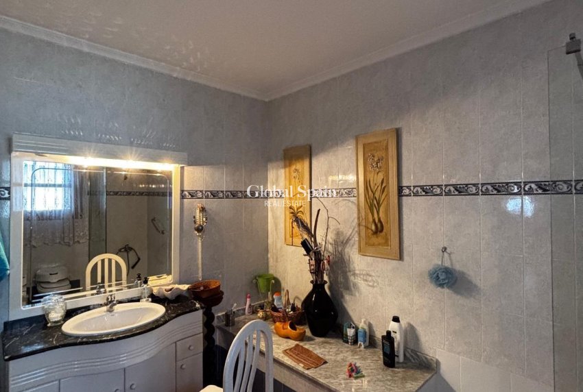 Venta - CASA -
BENEJÚZAR - Comunidad Valenciana