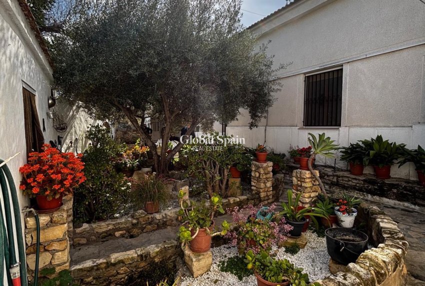 Venta - CASA -
BENEJÚZAR - Comunidad Valenciana