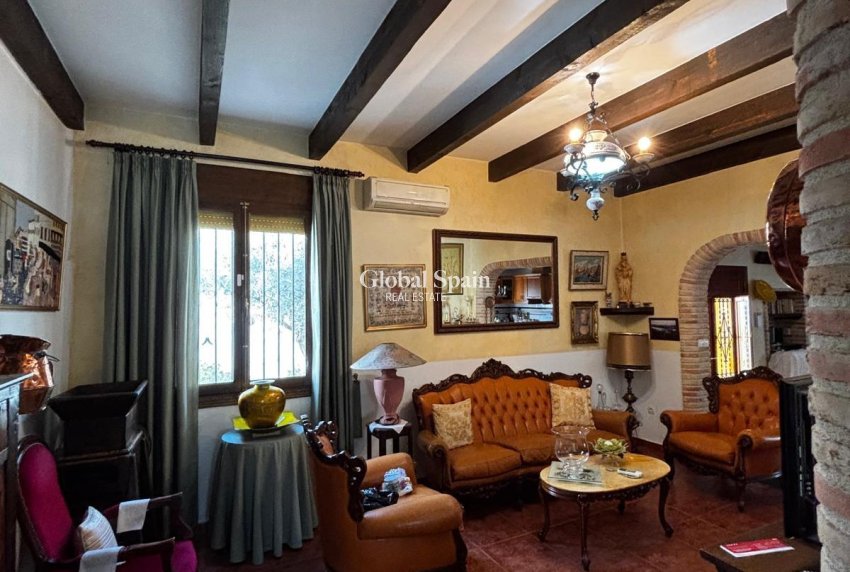 Venta - CASA -
BENEJÚZAR - Comunidad Valenciana