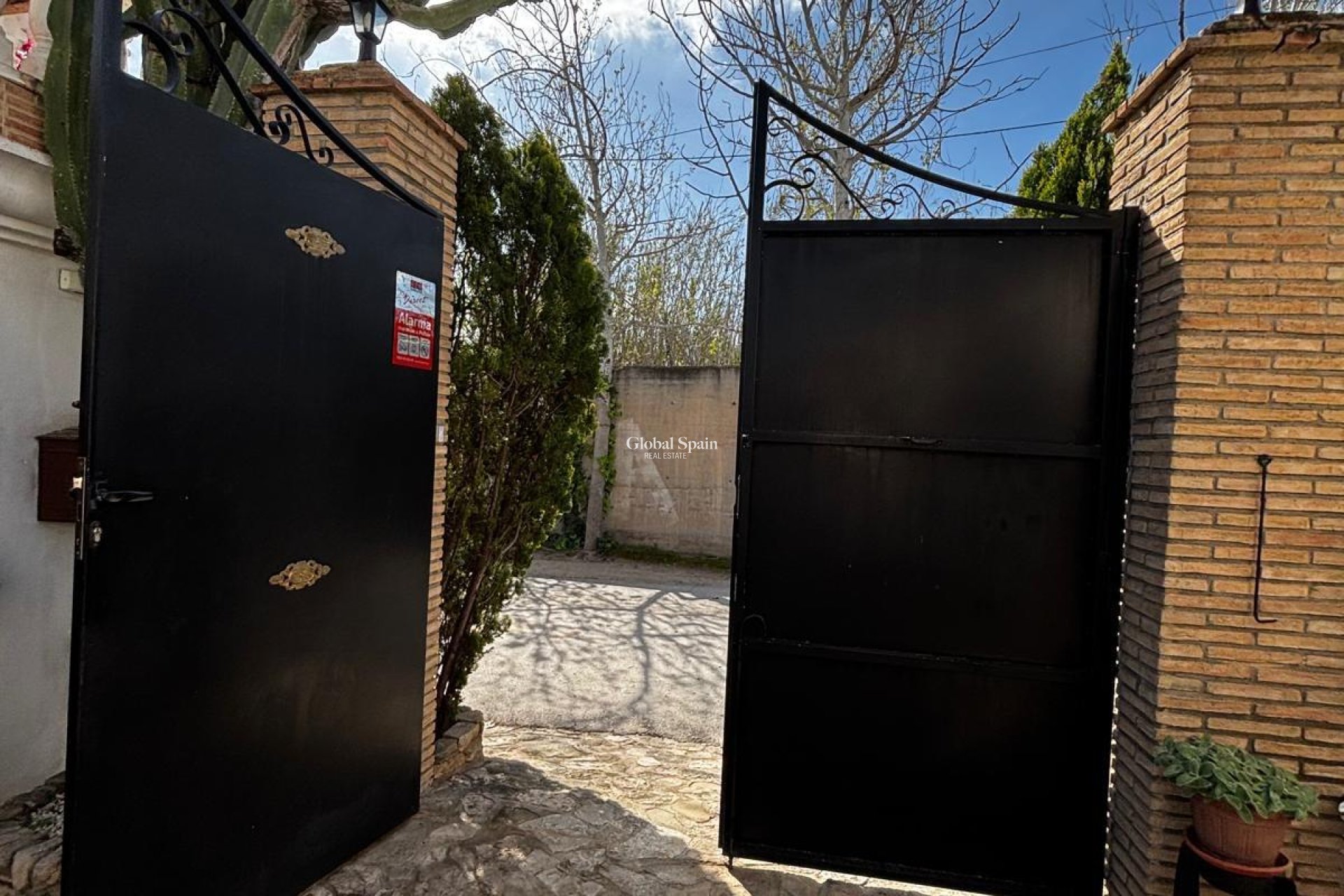 Venta - CASA -
BENEJÚZAR - Comunidad Valenciana