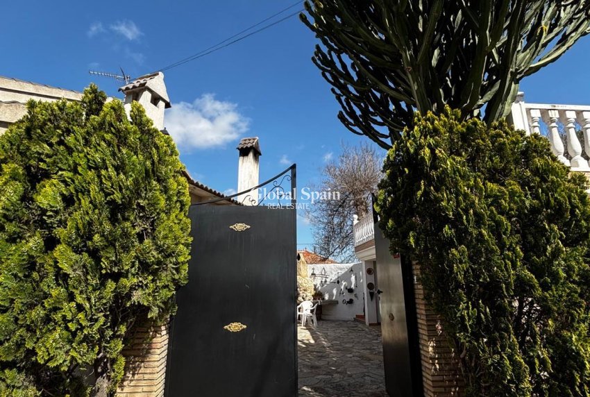 Venta - CASA -
BENEJÚZAR - Comunidad Valenciana