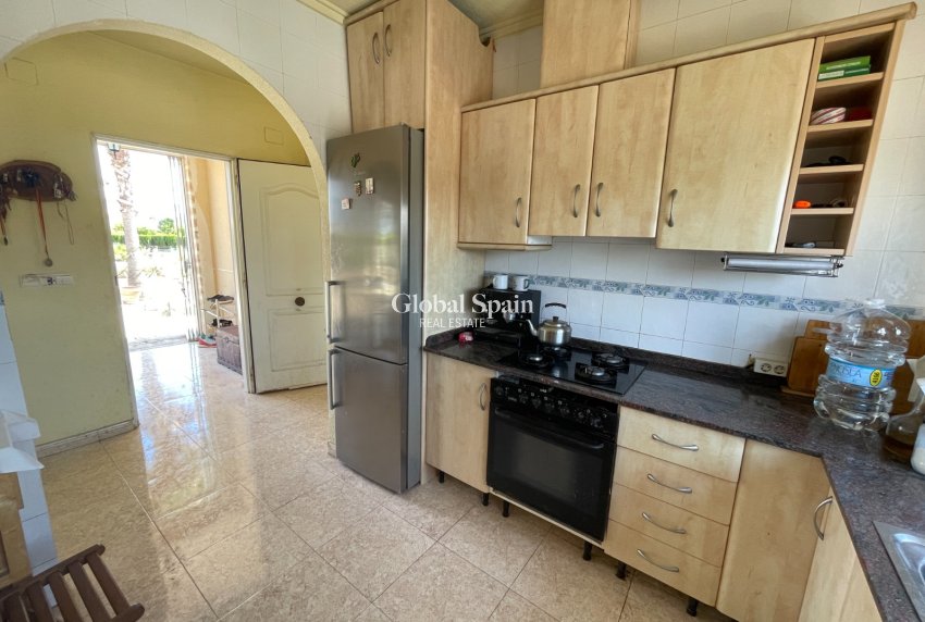 Venta - CASA -
BENEJÚZAR - Comunidad Valenciana