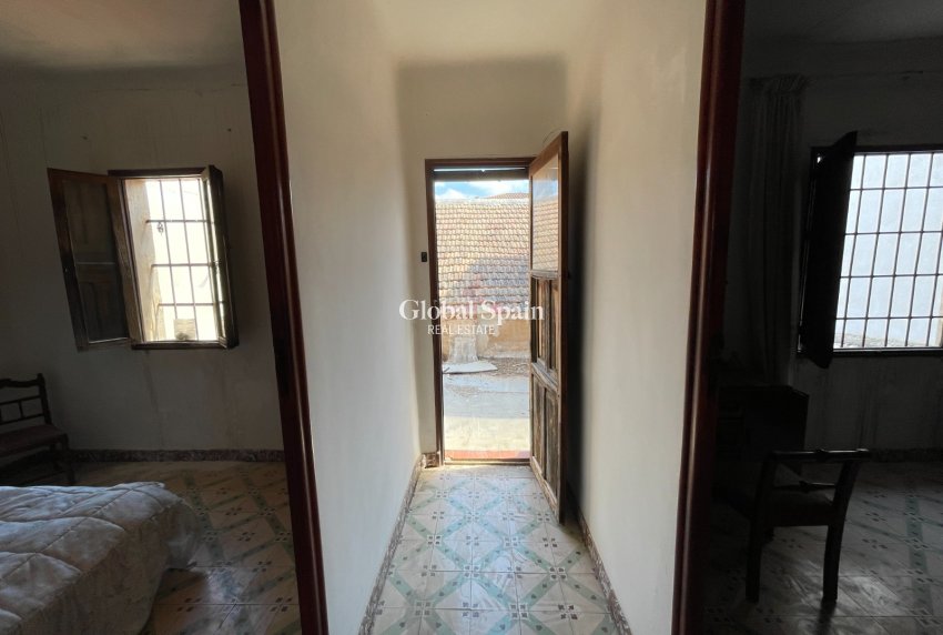 Venta - CASA -
BENEJÚZAR - Inland