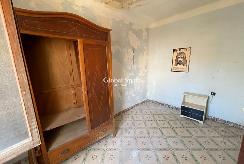 Venta - CASA -
BENEJÚZAR - Inland