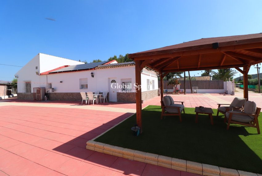 Venta - CASA -
Benferri - Benferri - Country