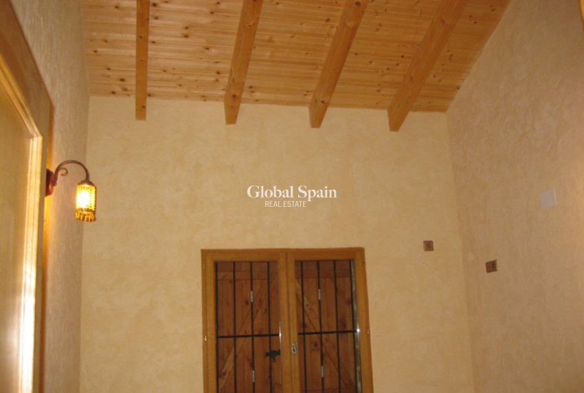 Venta - CASA -
BENFERRI - Inland