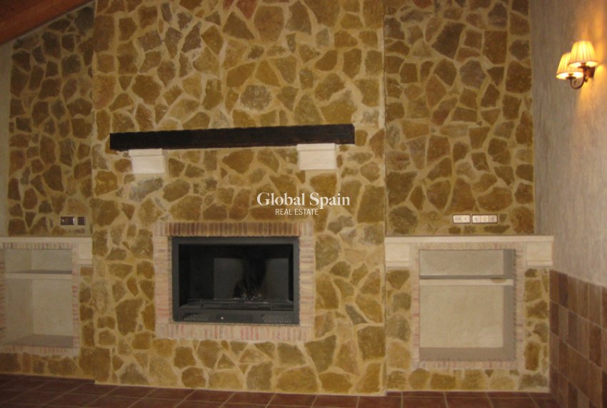 Venta - CASA -
BENFERRI - Inland