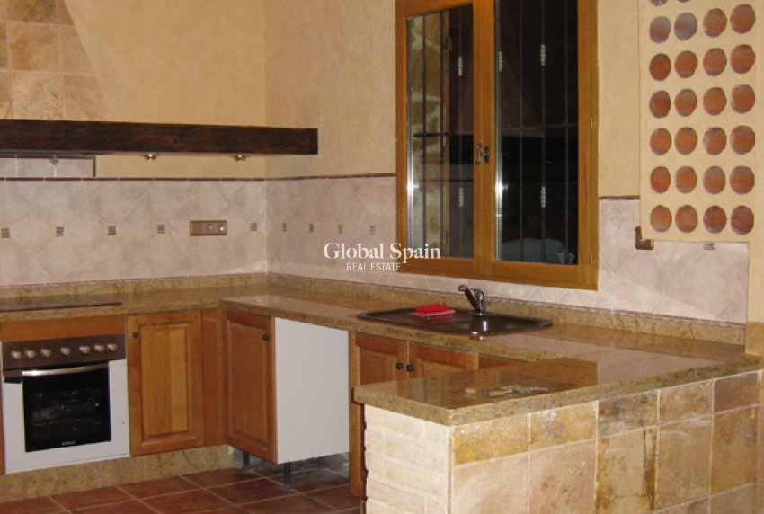 Venta - CASA -
BENFERRI - Inland