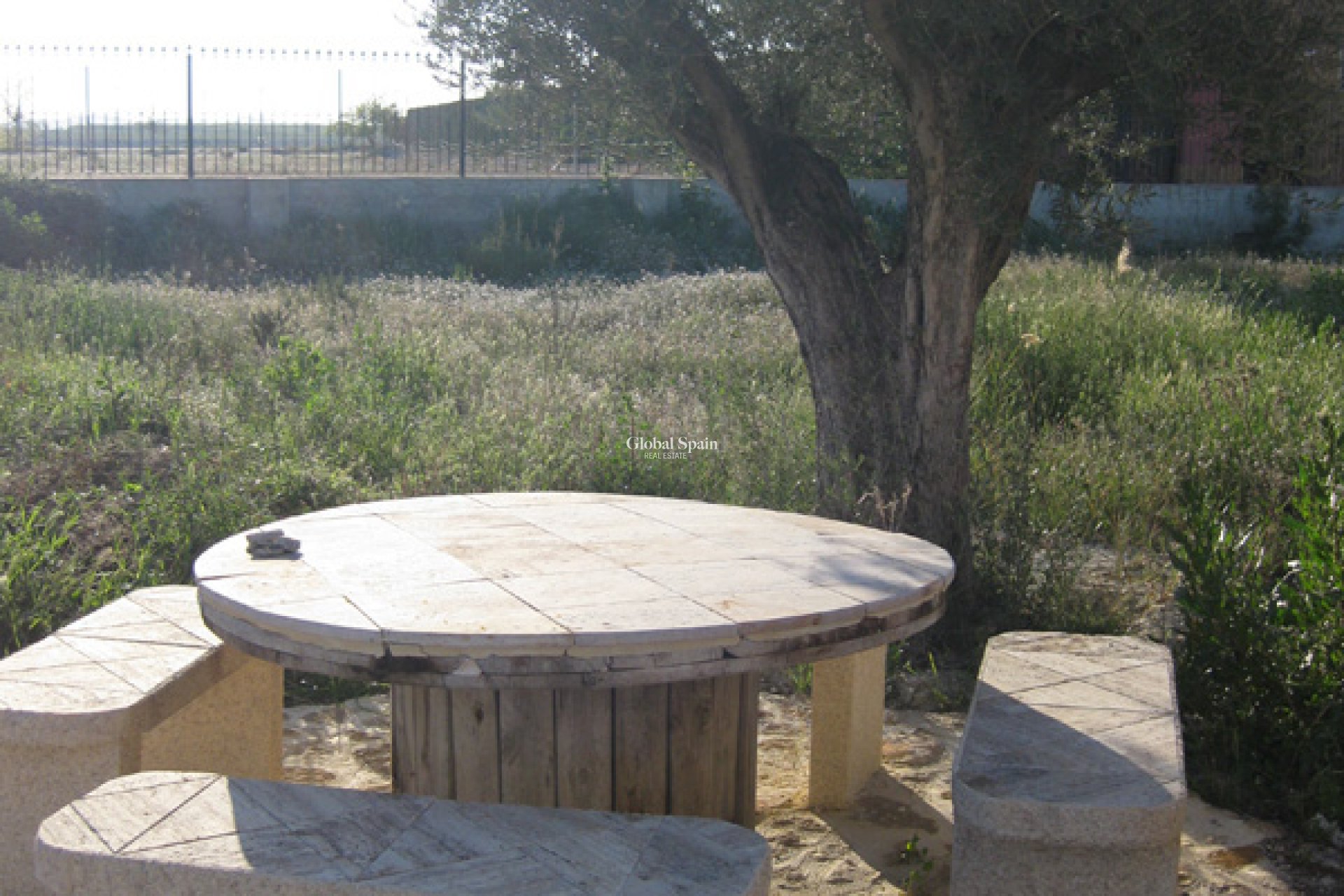 Venta - CASA -
BENFERRI - Inland