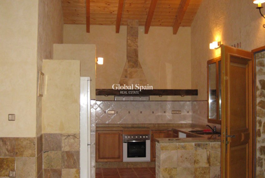 Venta - CASA -
BENFERRI - Inland