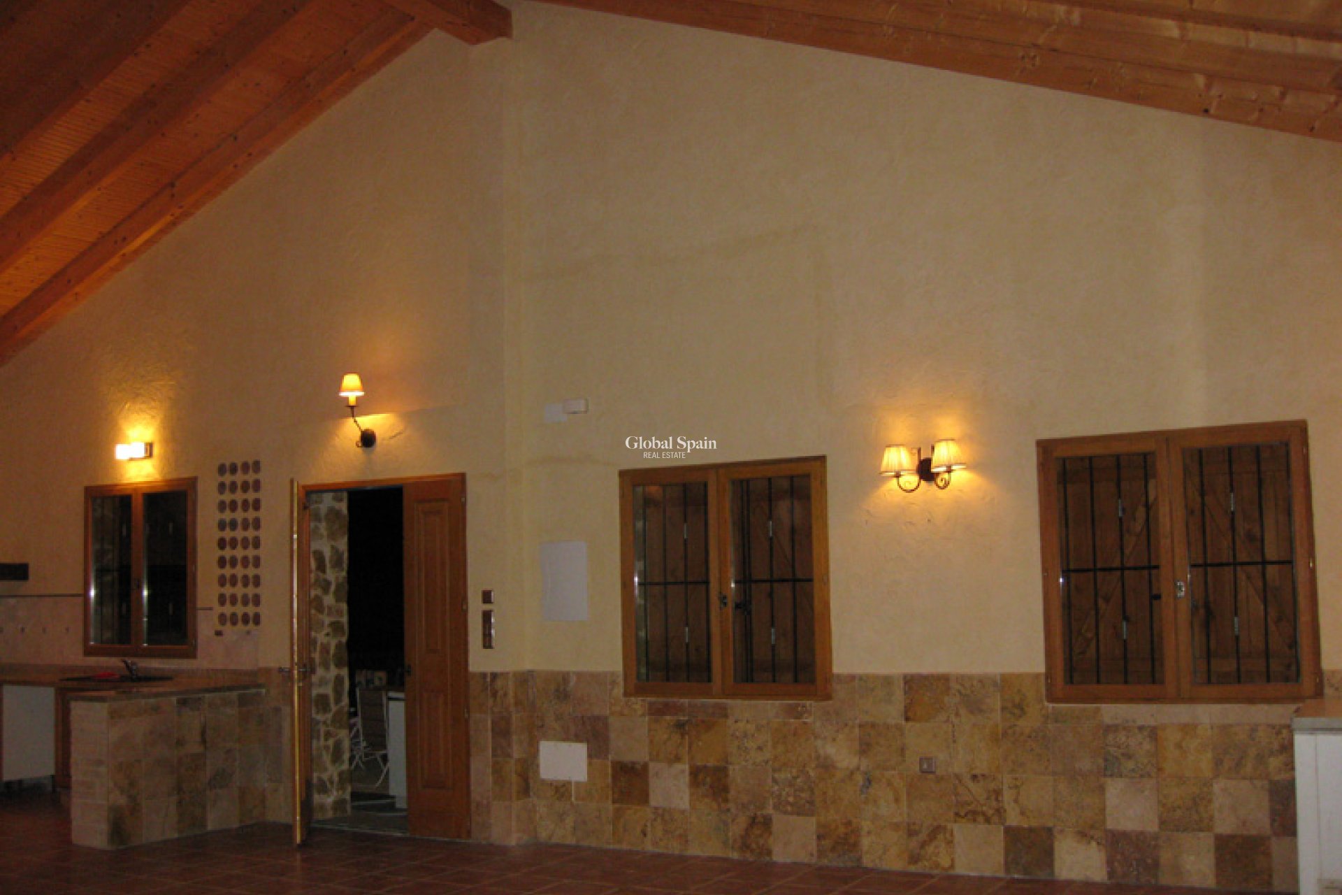 Venta - CASA -
BENFERRI - Inland