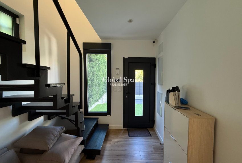 Venta - CASA -
BENIDORM - Costa Blanca