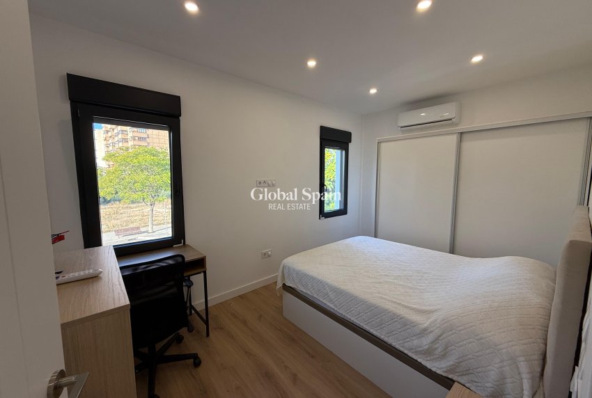 Venta - CASA -
BENIDORM - Costa Blanca