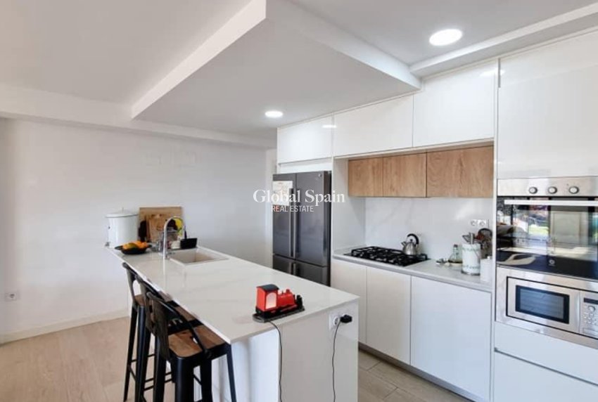 Venta - CASA -
BENIDORM - Costa Blanca