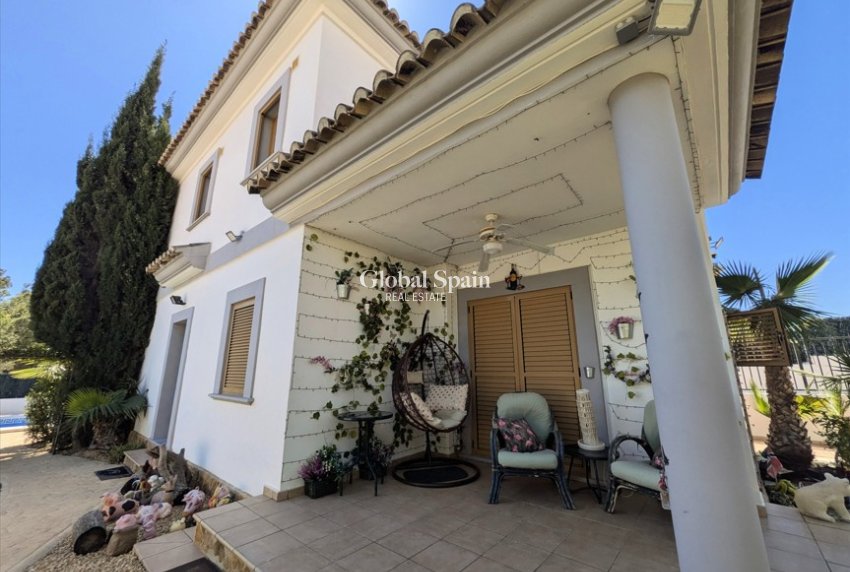 Venta - CASA -
BENIDORM - Costa Blanca