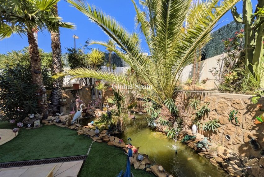 Venta - CASA -
BENIDORM - Costa Blanca