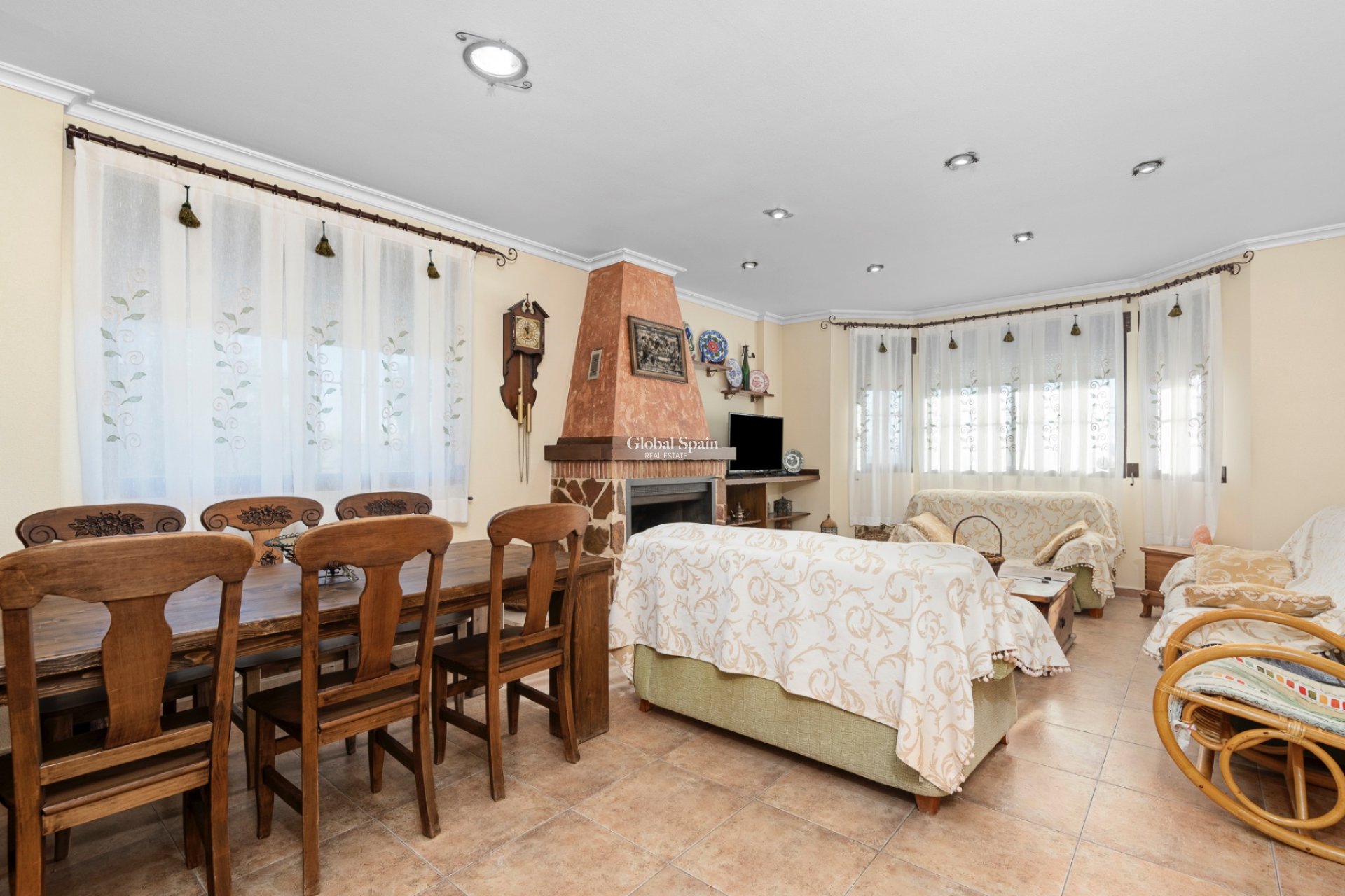 Venta - CASA -
BENIEL - Carretera de Beniel