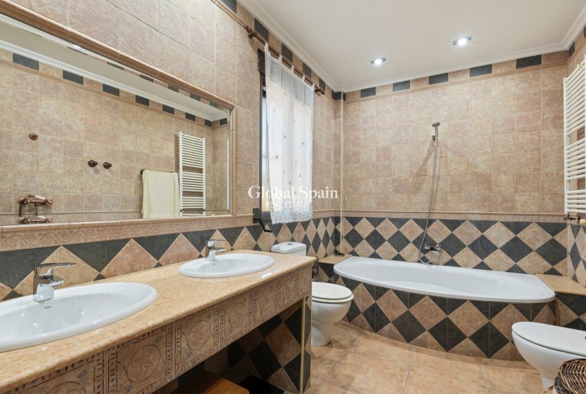 Venta - CASA -
BENIEL - Carretera de Beniel