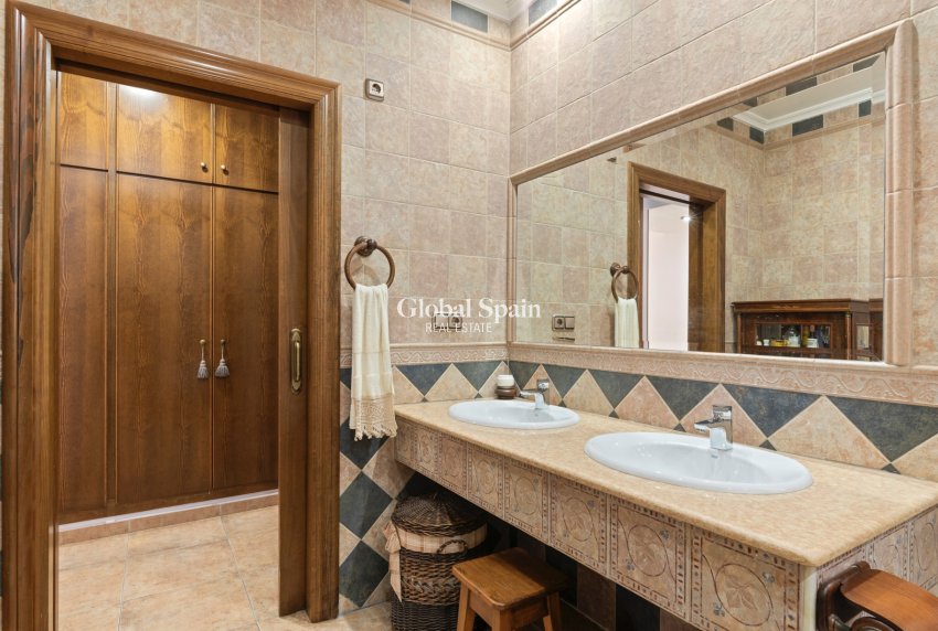 Venta - CASA -
BENIEL - Carretera de Beniel